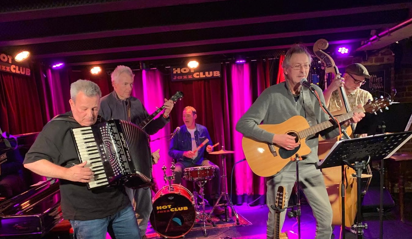 Dingenskirchen_HotJazzClub_klein