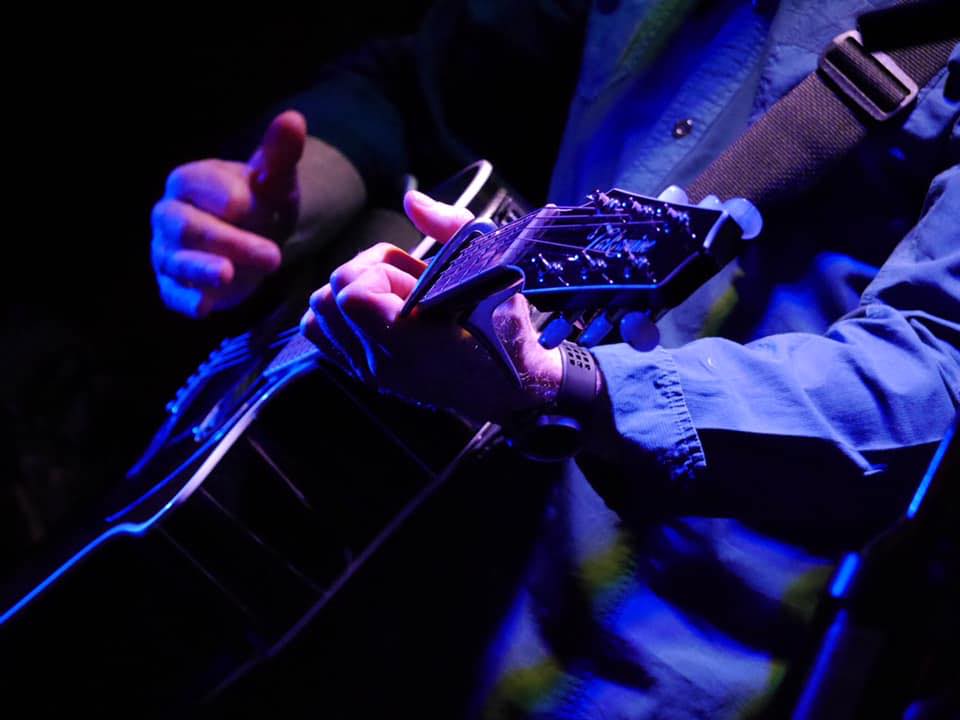 Gitarrensolo...